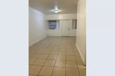 1142 N Monticello Avenue, Chicago, IL 60651 - Photo 9