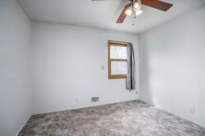 2612 24th Avenue, Rock Island, IL 61201 - Photo 11