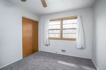 2612 24th Avenue, Rock Island, IL 61201 - Photo 9