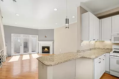 2940 N Lakewood Avenue #7, Chicago, IL 60657 - Photo 5