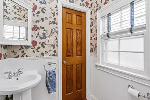 1019 Division St, Oak Park, IL 60302 - Photo 9