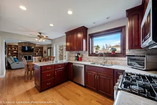 3432 Drover Ln, Darien, IL 60561 - Photo 7