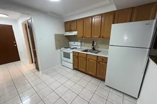 9595 Maple Dr, Rosemont, IL 60018 - Photo 5