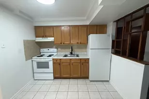 9595 Maple Dr, Rosemont, IL 60018 - Photo 7