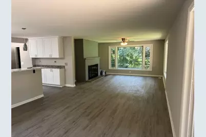 28450 N Shagbark Lane, Libertyville, IL 60048 - Photo 13