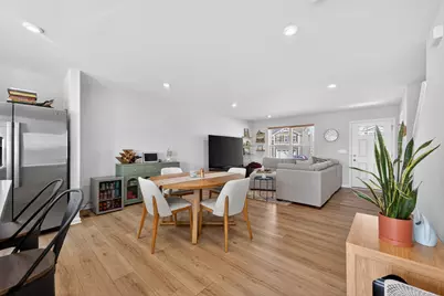 383 Thresher Street, Dekalb, IL 60115 - Photo 9