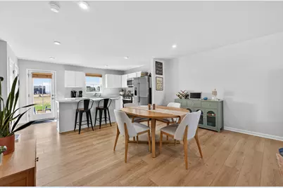 383 Thresher Street, Dekalb, IL 60115 - Photo 7