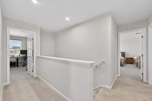 383 Thresher St, Dekalb, IL 60115 - Photo 15