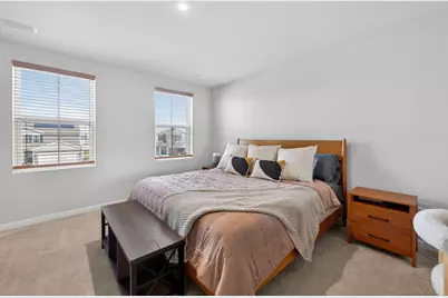 383 Thresher Street, Dekalb, IL 60115 - Photo 17