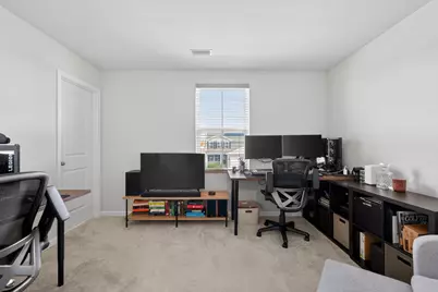 383 Thresher Street, Dekalb, IL 60115 - Photo 25