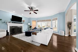 2220 Brookwood Dr, South Elgin, IL 60177 - Photo 3