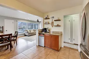 5310 Davis St, Skokie, IL 60077 - Photo 9