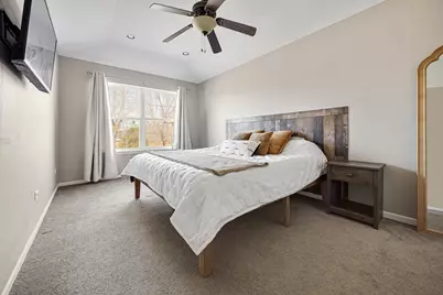 1002 Castleshire Drive, Woodstock, IL 60098 - Photo 15