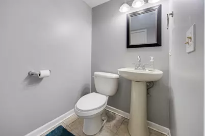 1002 Castleshire Drive, Woodstock, IL 60098 - Photo 25