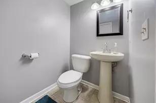 1002 Castleshire Dr, Woodstock, IL 60098 - Photo 25