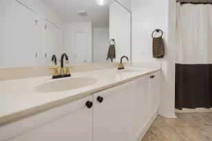 1002 Castleshire Dr, Woodstock, IL 60098 - Photo 19