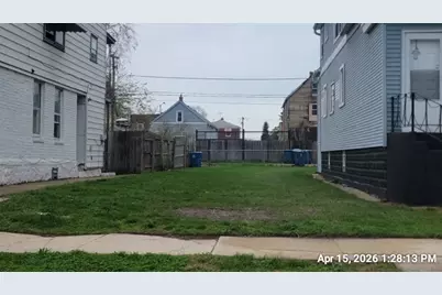330 154th Place, Calumet City, IL 60409 - Photo 3