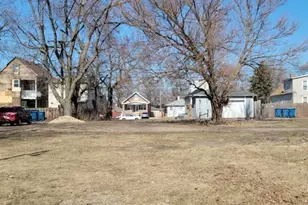 330 154th Pl, Calumet City, IL 60409 - Photo 1