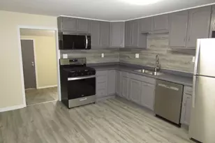 306 S Page St, Harvard, IL 60033 - Photo 7