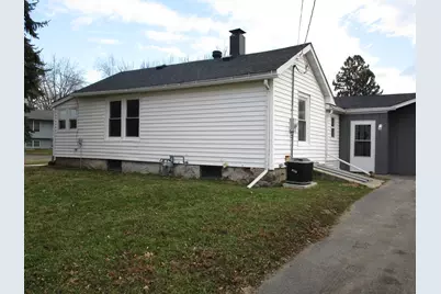 306 S Page Street, Harvard, IL 60033 - Photo 3