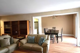 1S055 Spring Rd, Oakbrook Terrace, IL 60181 - Photo 7