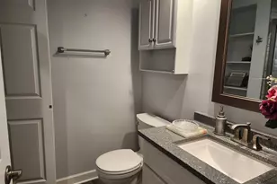 1S055 Spring Rd, Oakbrook Terrace, IL 60181 - Photo 19