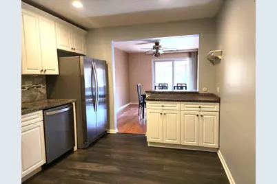 1S055 Spring Road #2D, Oakbrook Terrace, IL 60181 - Photo 13