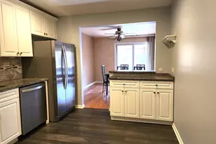 1S055 Spring Rd, Oakbrook Terrace, IL 60181 - Photo 13