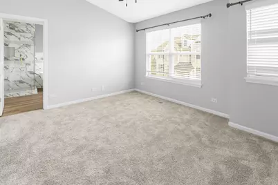 375 N Commerce Street, Aurora, IL 60504 - Photo 7