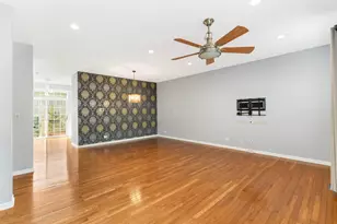 375 N Commerce St, Aurora, IL 60504 - Photo 5