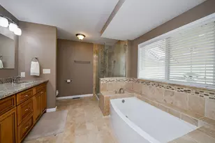 40W983 Line Dr, Elburn, IL 60119 - Photo 17