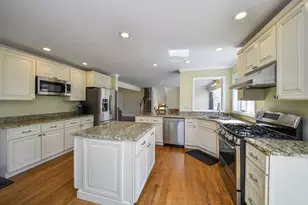 40W983 Line Dr, Elburn, IL 60119 - Photo 9