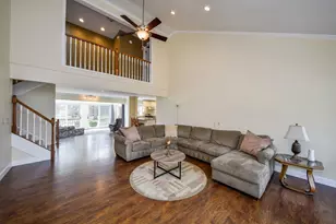 40W983 Line Dr, Elburn, IL 60119 - Photo 3