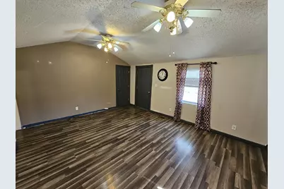 317 S 1st Street, Mt Vernon, IL 62864 - Photo 5