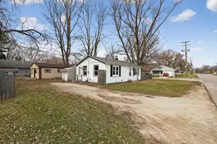 2120 Belden St, Rockford, IL 61101 - Photo 3