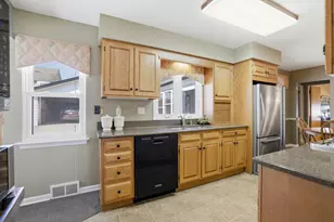 420 Grant St, Downers Grove, IL 60515 - Photo 5