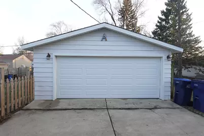 2401 Huron Terrace, Waukegan, IL 60087 - Photo 3