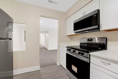 1145 Pleasant Run Drive #609, Wheeling, IL 60090 - Photo 3