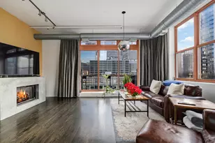 360 W Illinois St, Chicago, IL 60654 - Photo 7