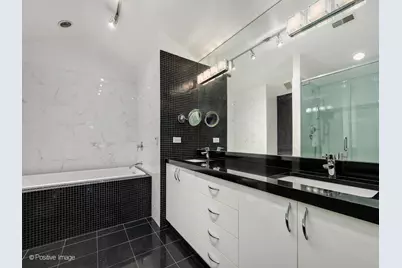 360 W Illinois Street #8F, Chicago, IL 60654 - Photo 21