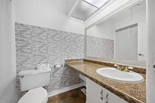 3008 Roberts Dr, Woodridge, IL 60517 - Photo 19