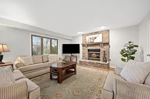 6815 Willow Springs Rd, Countryside, IL 60525 - Photo 9