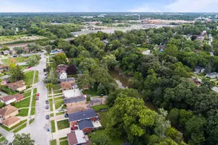 320 Streamside Dr, Harvey, IL 60426 - Photo 7