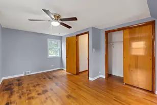 320 Streamside Dr, Harvey, IL 60426 - Photo 7