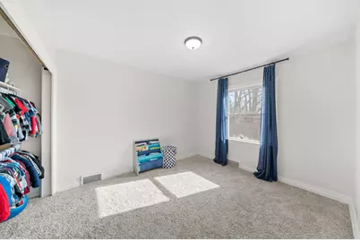 338 Lakelawn Boulevard, Aurora, IL 60506 - Photo 13