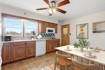 2690 9th Street, East Moline, IL 61244 - Photo 3