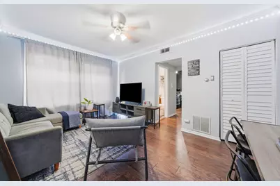 4240 N Clarendon Avenue #209N, Chicago, IL 60613 - Photo 15