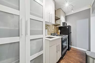 4240 N Clarendon Avenue #209N, Chicago, IL 60613 - Photo 17