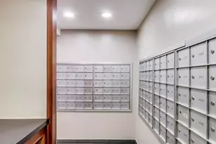 4980 N Marine Dr, Chicago, IL 60640 - Photo 11