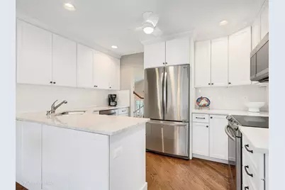 703 E Redwood Lane, Arlington Heights, IL 60004 - Photo 13